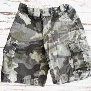 Old Navy Camo Cargo Shorts, Boys Size 6